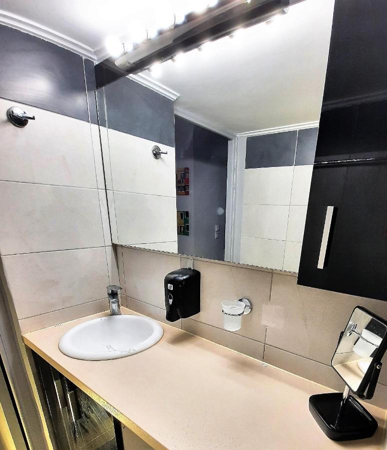 Athens City Center Apartment Next To Metro & Close To Acropolis エクステリア 写真